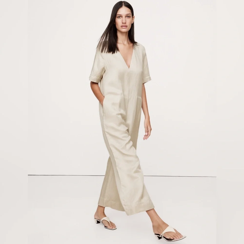 Banana Republic product details